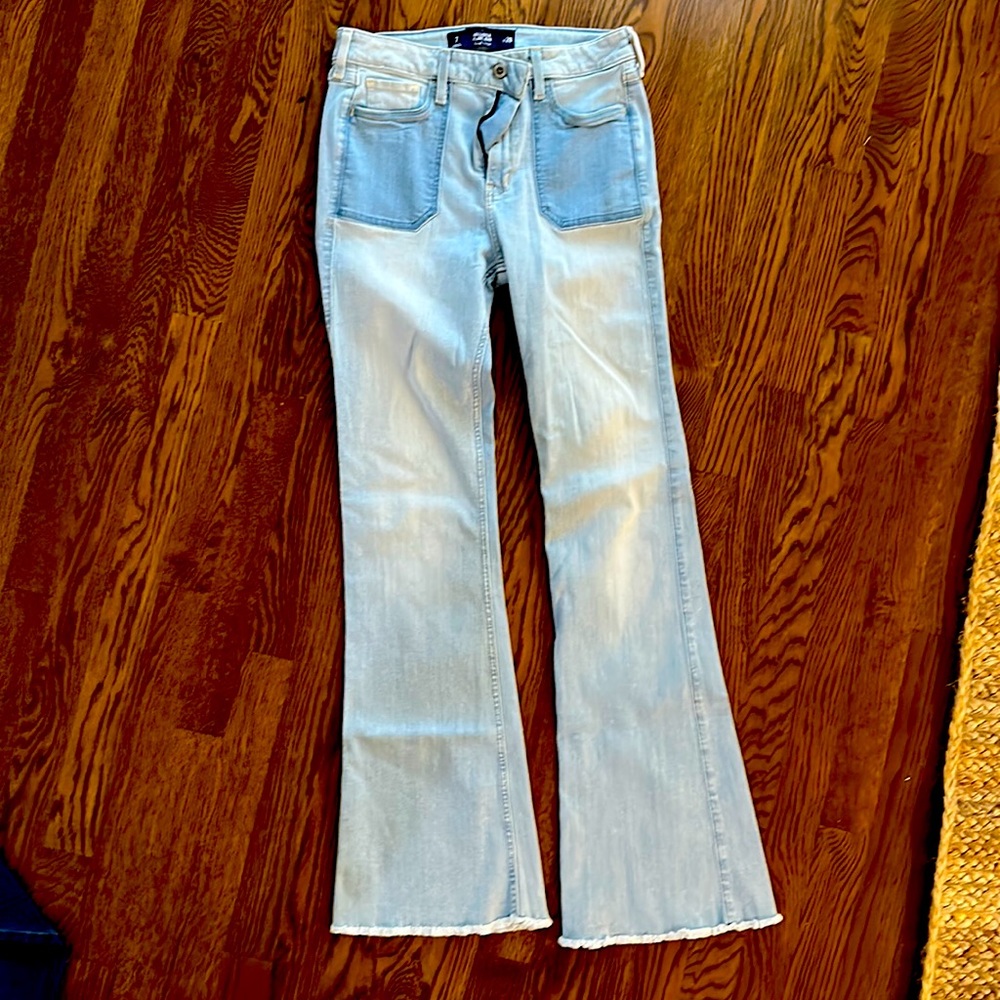 Hollister high rise flare size 7